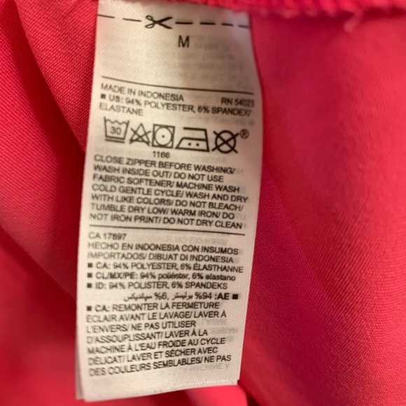 Old Navy Athletic Quarter Zip - Picture 5 of 5